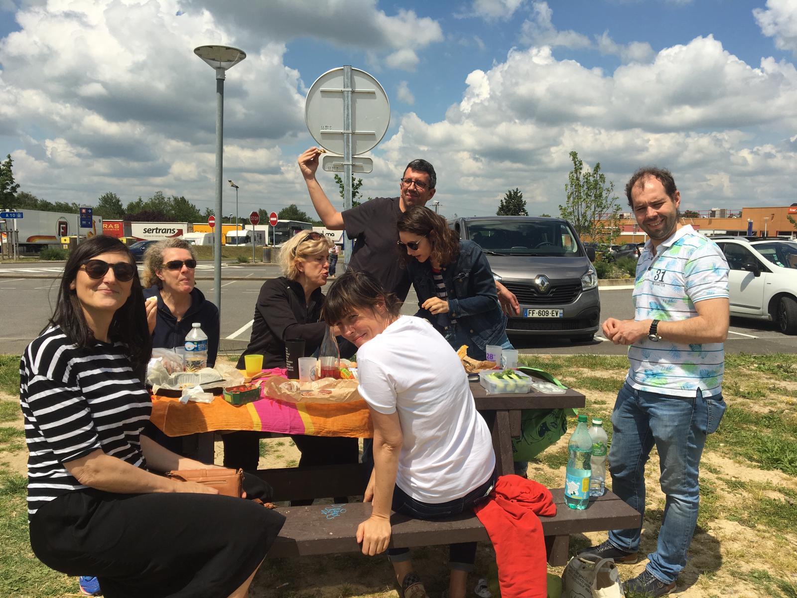 L'ambiance est bonne sur les aires d'autoroutes